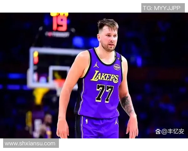 东契奇火力全开状态爆棚全场独领风骚当之无愧最佳球员 东契奇火力全开状态爆棚全场独领风骚当之无愧最佳球员