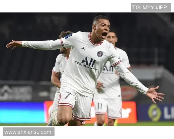 姆巴佩评分出炉究竟是高光表现还是状态低迷引发球迷热议